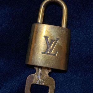 AUTHENTIC Louis Vuitton Lock & Key
